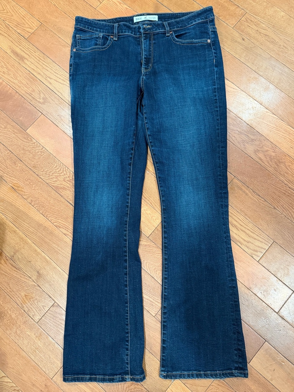 BKE Women's Payton Boot Stretch Jean size 32 x 33 1/2